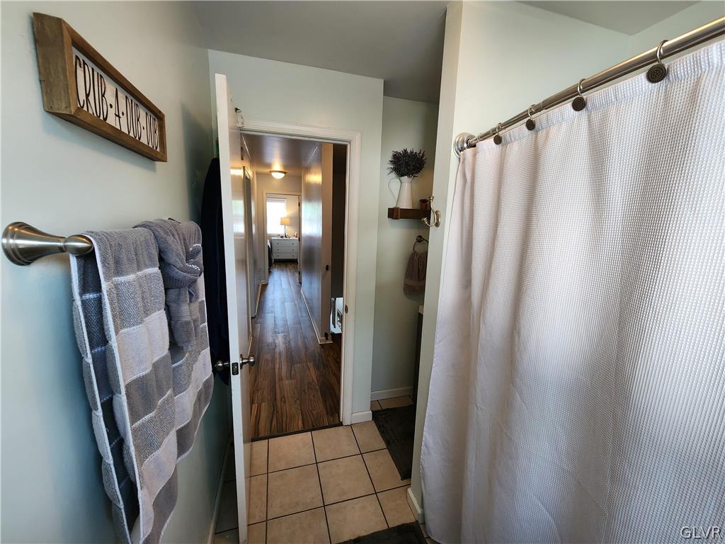 322 Chestnut Street Slatington, PA 18080 - Photo 33 of 50 Full Bath