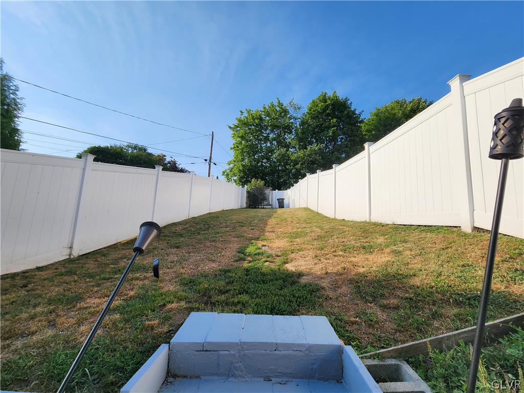 322 Chestnut Street Slatington, PA 18080 - Photo 47 of 50 Backyard