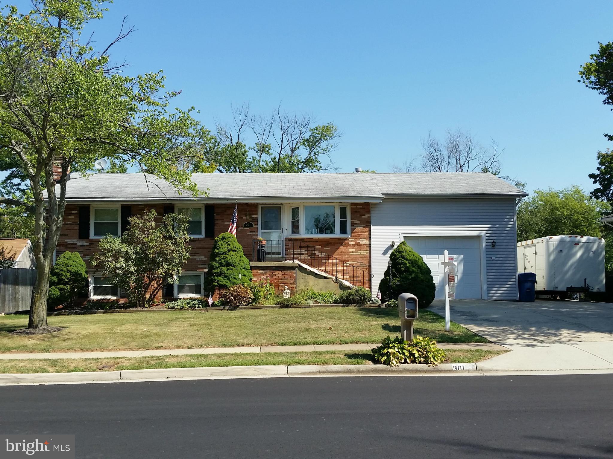 301 Williamsburg Road Sterling, VA 20164 - Photo 1 of 30 Exterior (Front)
