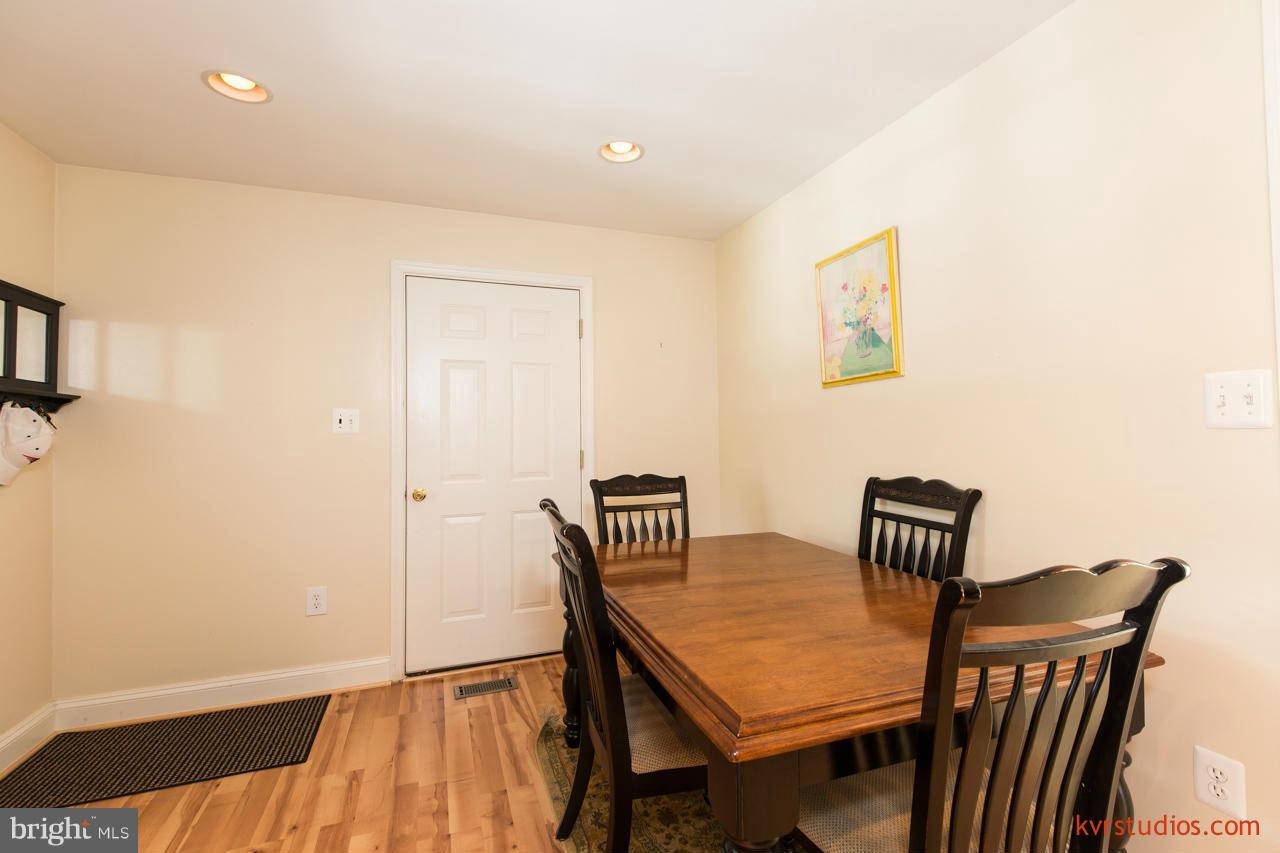 301 Williamsburg Road Sterling, VA 20164 - Photo 11 of 30 Dining Room