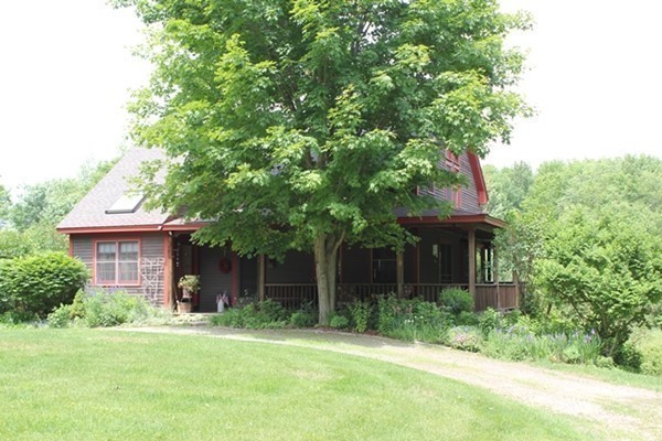 123 Barre Road Hubbardston, MA 01452 - Photo 9 of 30 Gallery Image 9
