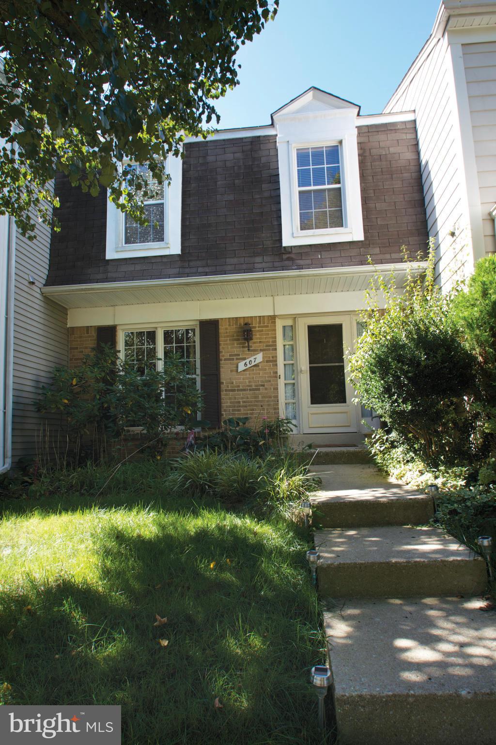 607 Concerto Lane Silver Spring, MD 20901 - Photo 2 of 19 Exterior (Front)