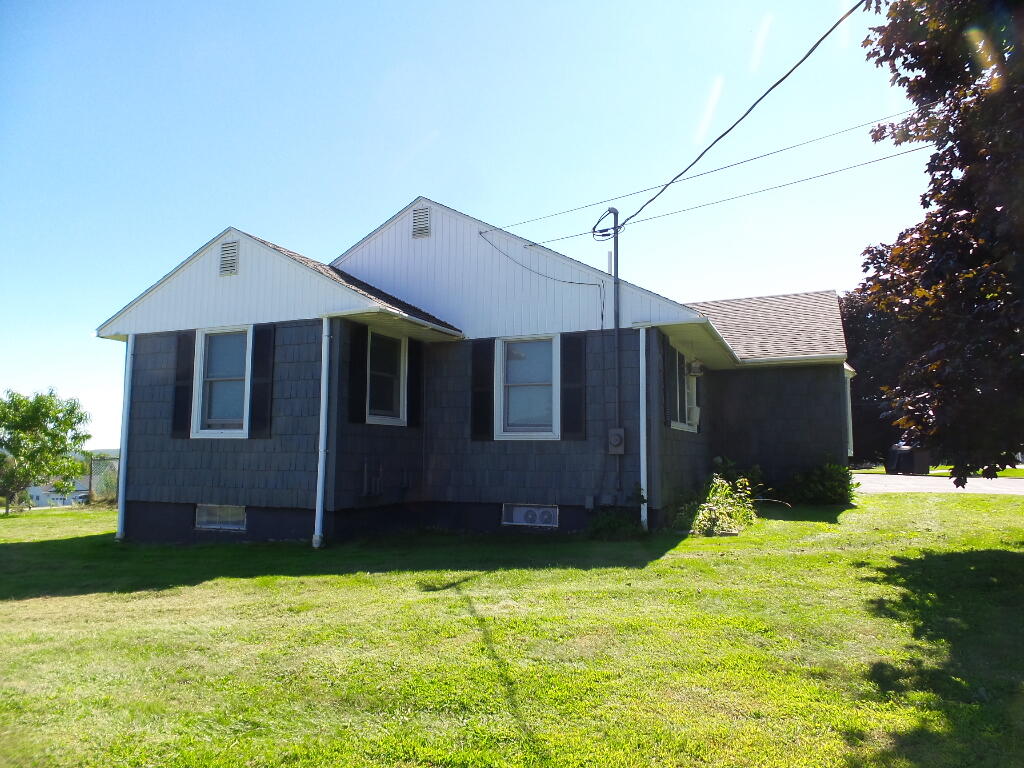 60 Shores Road Waterville, ME 04901 - Photo 24 of 26 Side View