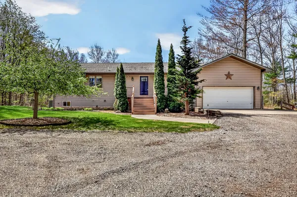 $450,000 | 4895 West Birch Lane, Pentwater, MI 49449