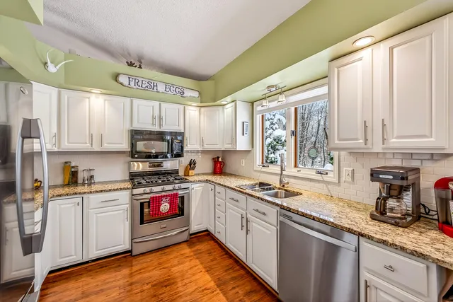 $525,000 | 4895 West Birch Lane, Pentwater, MI 49449