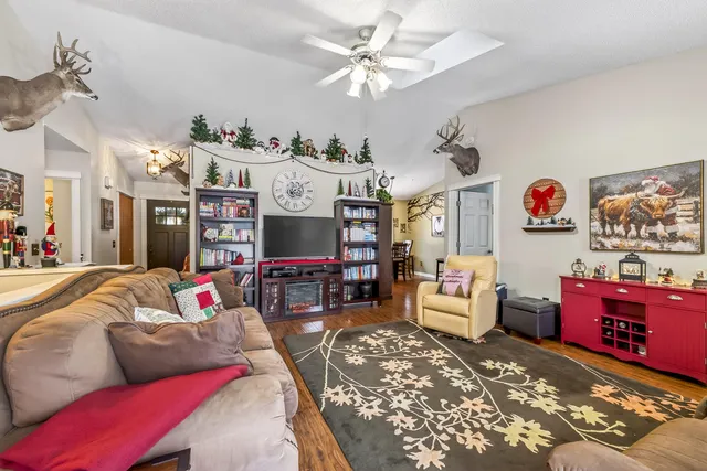 $525,000 | 4895 West Birch Lane, Pentwater, MI 49449