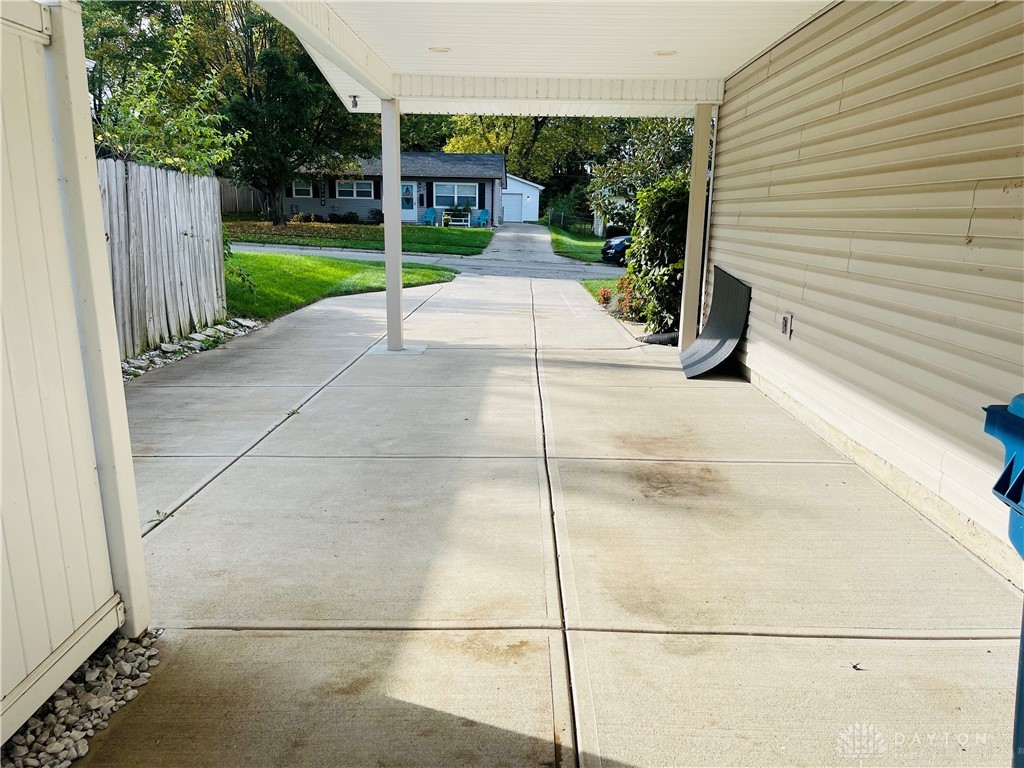 5723 Sharp Road Dayton, OH 45432 - Photo 5 of 46
