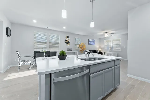 $4,500 | 1906 Texas Live Oak Court, Conroe, TX 77304