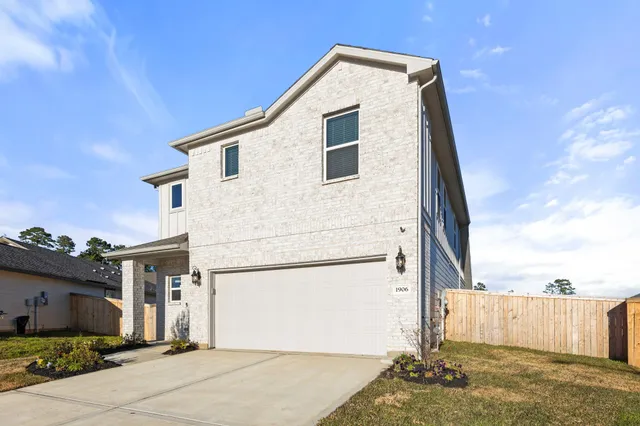 $4,500 | 1906 Texas Live Oak Court, Conroe, TX 77304