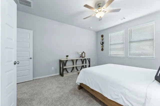 $4,500 | 1906 Texas Live Oak Court, Conroe, TX 77304