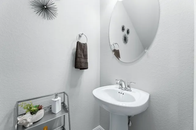 $4,500 | 1906 Texas Live Oak Court, Conroe, TX 77304