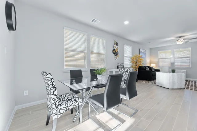 $4,500 | 1906 Texas Live Oak Court, Conroe, TX 77304