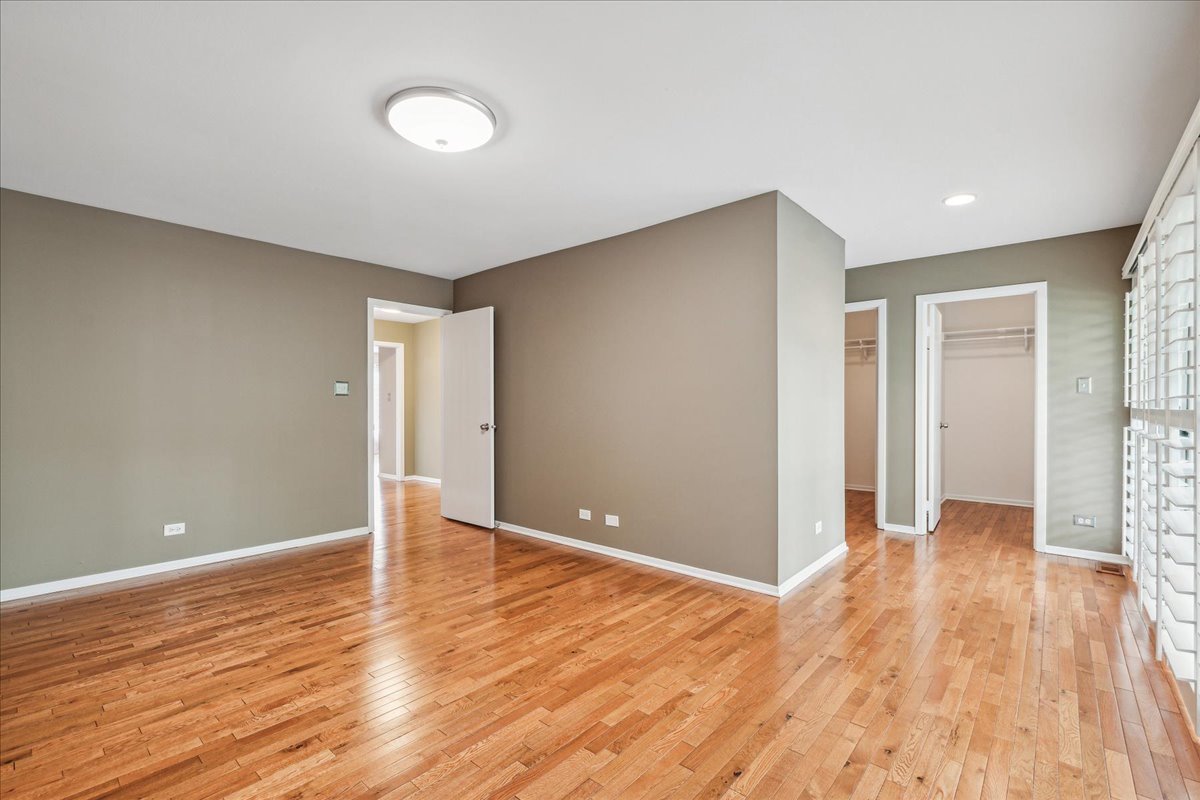 1621 Winnetka Road Glenview, IL 60025 - Photo 8 of 20 Gallery Image 8