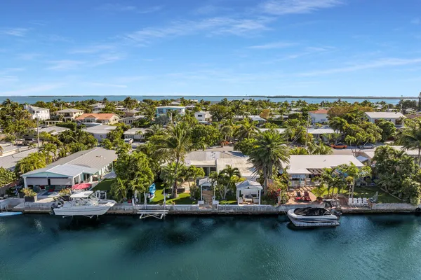$2,385,000 | 13 Arbutus Drive, Key Haven, FL 33040
