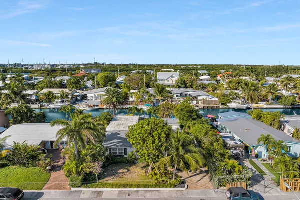 $2,385,000 | 13 Arbutus Drive, Key Haven, FL 33040