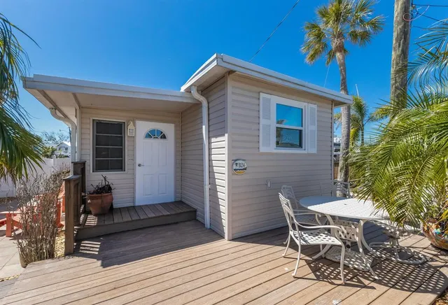 $349,000 | 2601 Gulf Drive North, Unit B24, Bradenton Beach, FL 34217