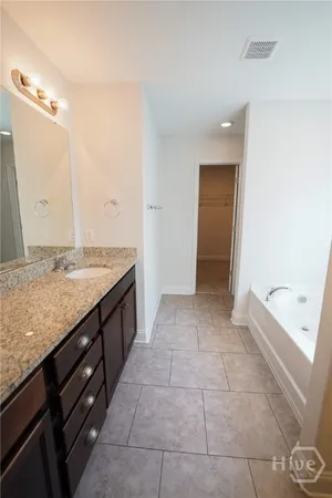 $2,400 | 363 Coconut Drive, Bloomingdale, GA 31302