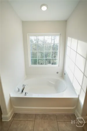 $2,400 | 363 Coconut Drive, Bloomingdale, GA 31302