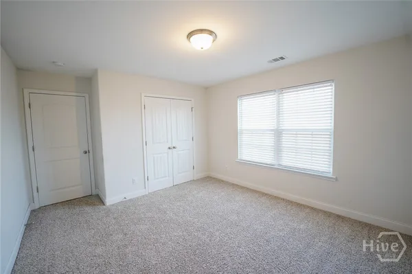 $2,400 | 363 Coconut Drive, Bloomingdale, GA 31302