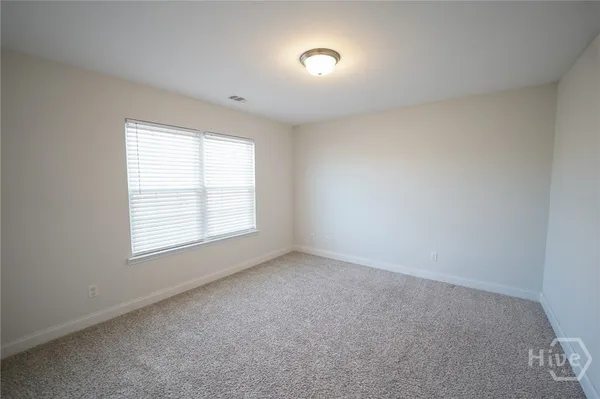 $2,400 | 363 Coconut Drive, Bloomingdale, GA 31302