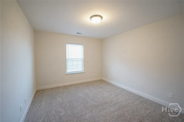 $2,400 | 363 Coconut Drive, Bloomingdale, GA 31302