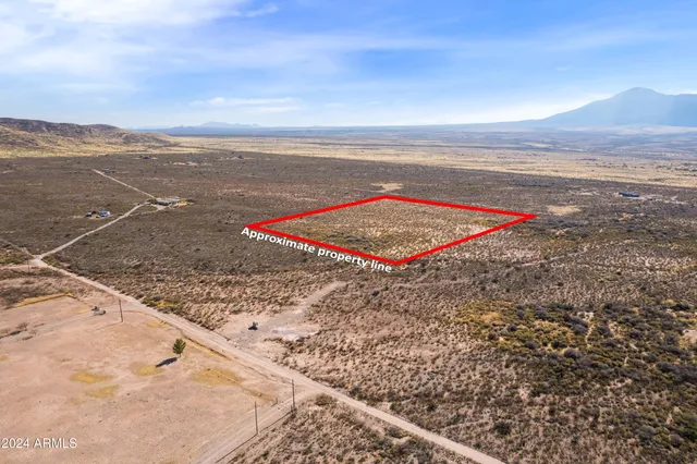 $44,750 | 7.1-acres West Oldsmobile Drive, Bisbee, AZ 85603