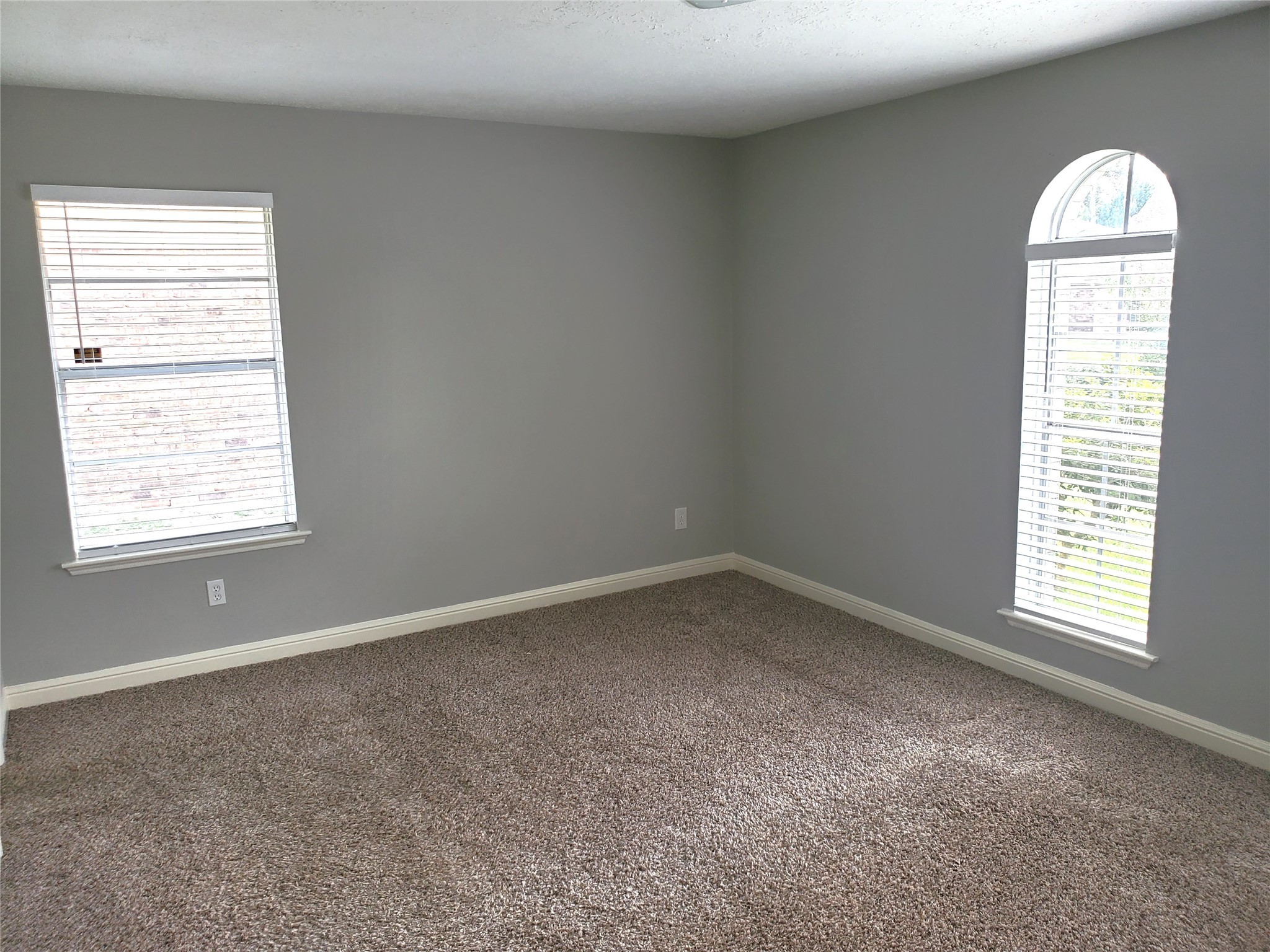 4507 Seneca Street Pasadena, TX 77504 - Photo 13 of 23 an empty room with a window
