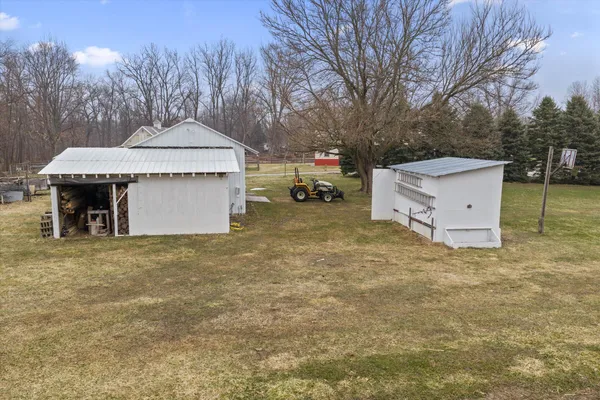 $435,500 | 12550 Garr Road, Buchanan, MI 49107