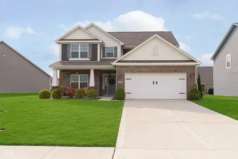 $395,000 | 6156 North Cedarwood Drive, McCordsville, IN 46055