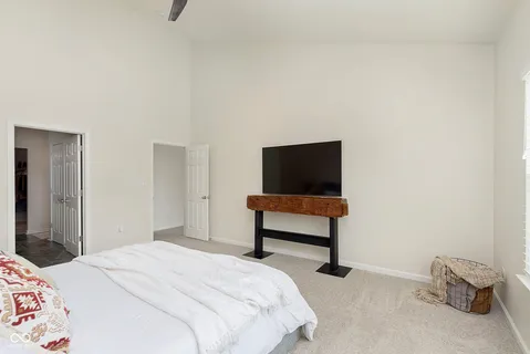 $395,000 | 6156 North Cedarwood Drive, McCordsville, IN 46055