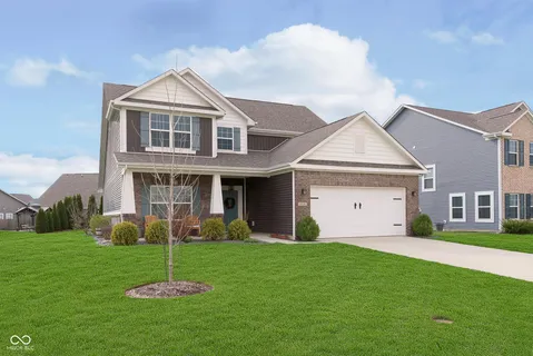 $395,000 | 6156 North Cedarwood Drive, McCordsville, IN 46055