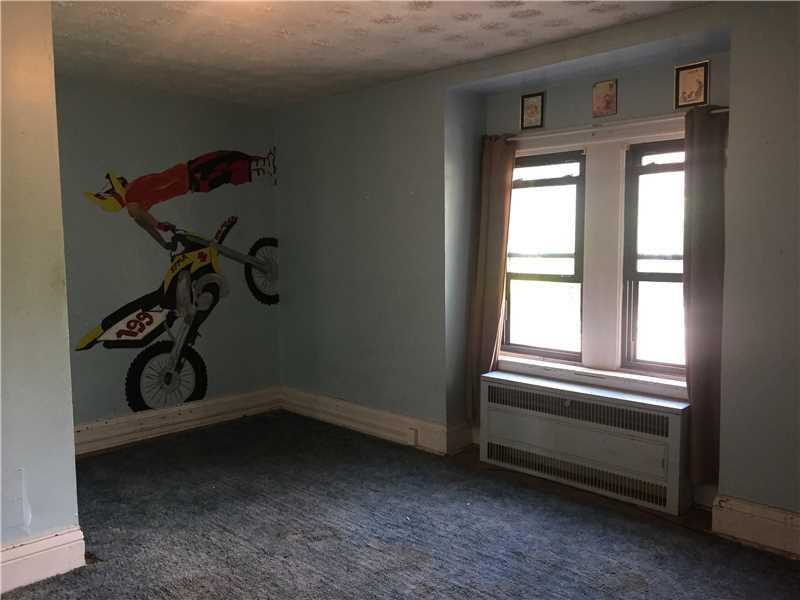 2515 Mt Troy Road Pittsburgh, PA 15212 - Photo 8 of 10 Bedroom.
