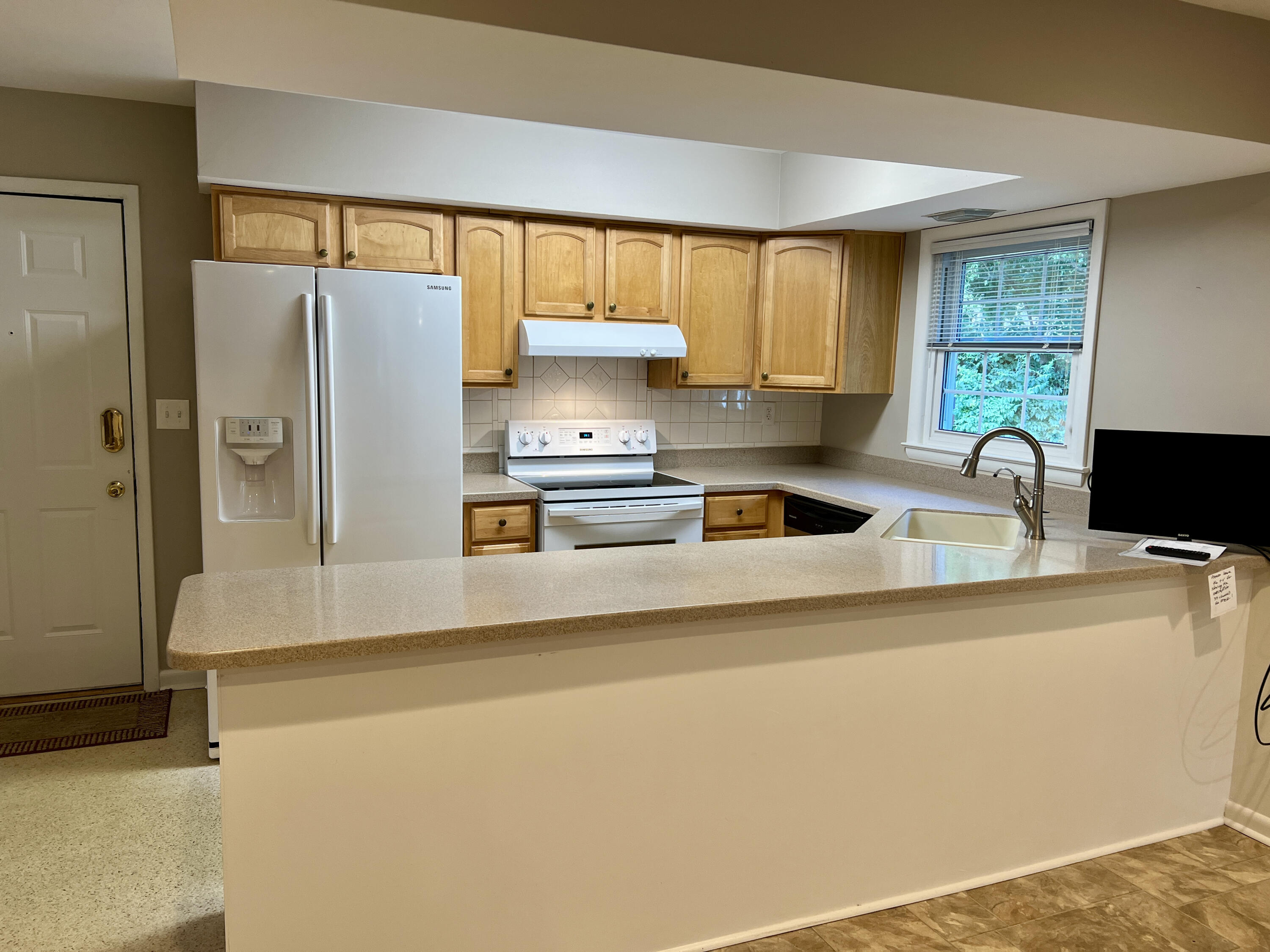 569 Dover Road Lexington, KY 40505 - Photo 17 of 56 478DFDF7-DCCB-4B78-8201-7834C6153411_1_2