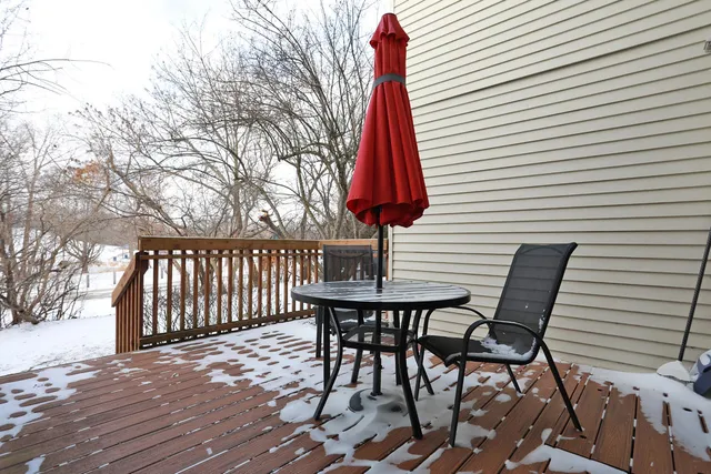 $2,975 | 966 North Auburn Woods Drive, Palatine, IL 60067