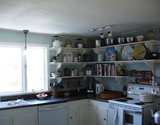 Kitchen. The large open country...