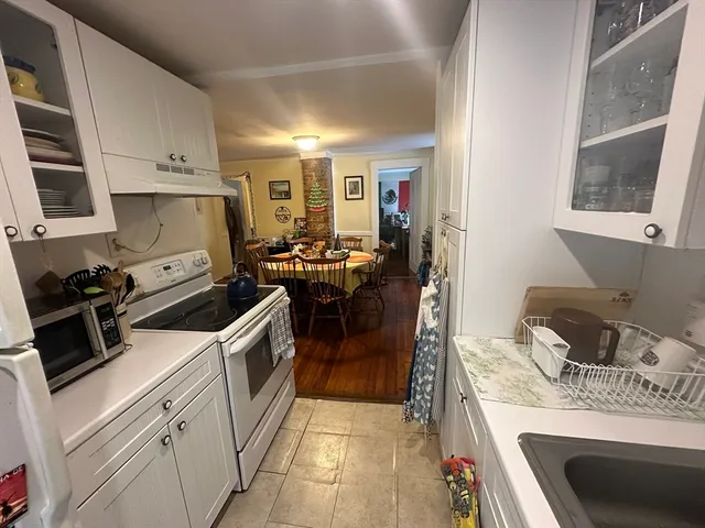 $2,400 | 66 Summer Street, Unit 2, Natick, MA 01760