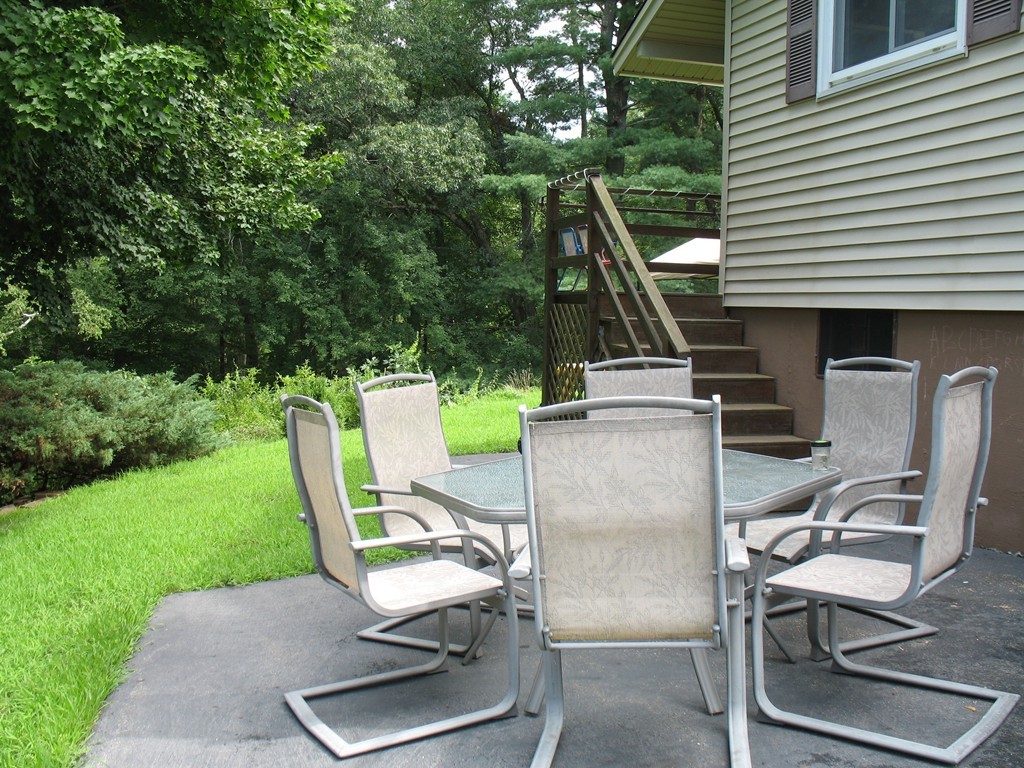 202 Davis Road Dracut, MA 01826 - Photo 23 of 26 Gallery Image 23