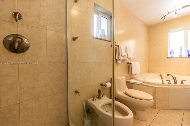 $7,000 | 753 Northeast 81st Street, Miami, FL 33138