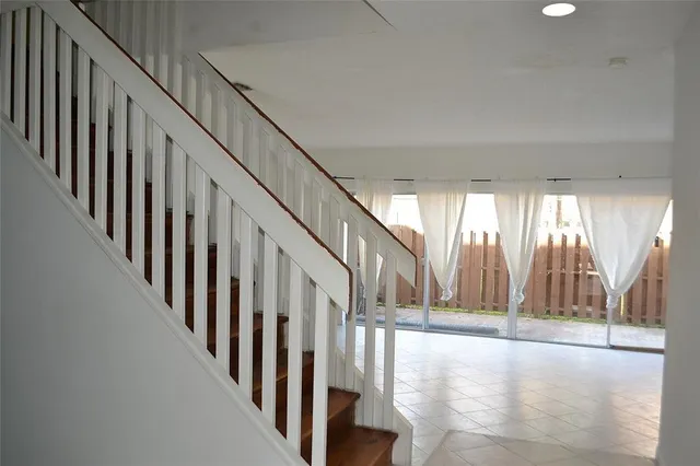 $2,800 | 8237 Northwest 8th Court, Unit 4, Plantation, FL 33324