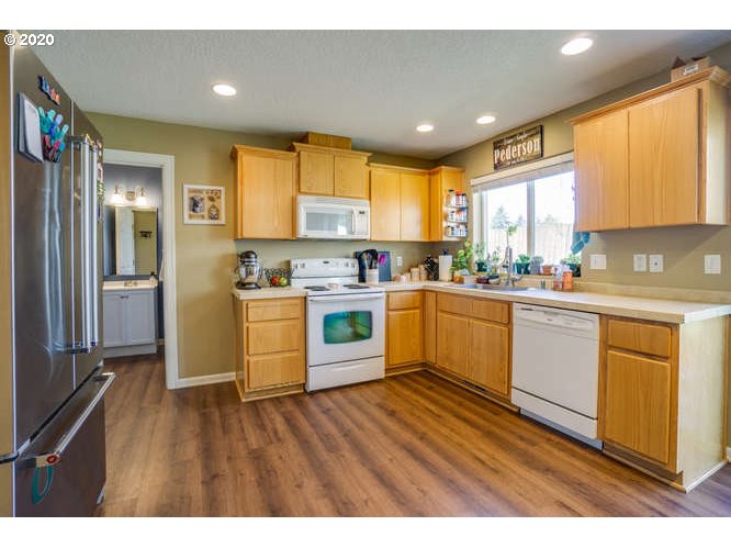 1212 Northeast 171st Street Ridgefield, WA 98642 - Photo 8 of 22 Gallery Image 8