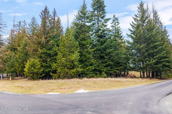 $220,000 | 193 Cottage Lane, Bonners Ferry, ID 83805