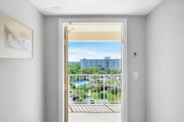 $299,000 | 2940 North Course Drive, Unit 811, Pompano Beach, FL 33069