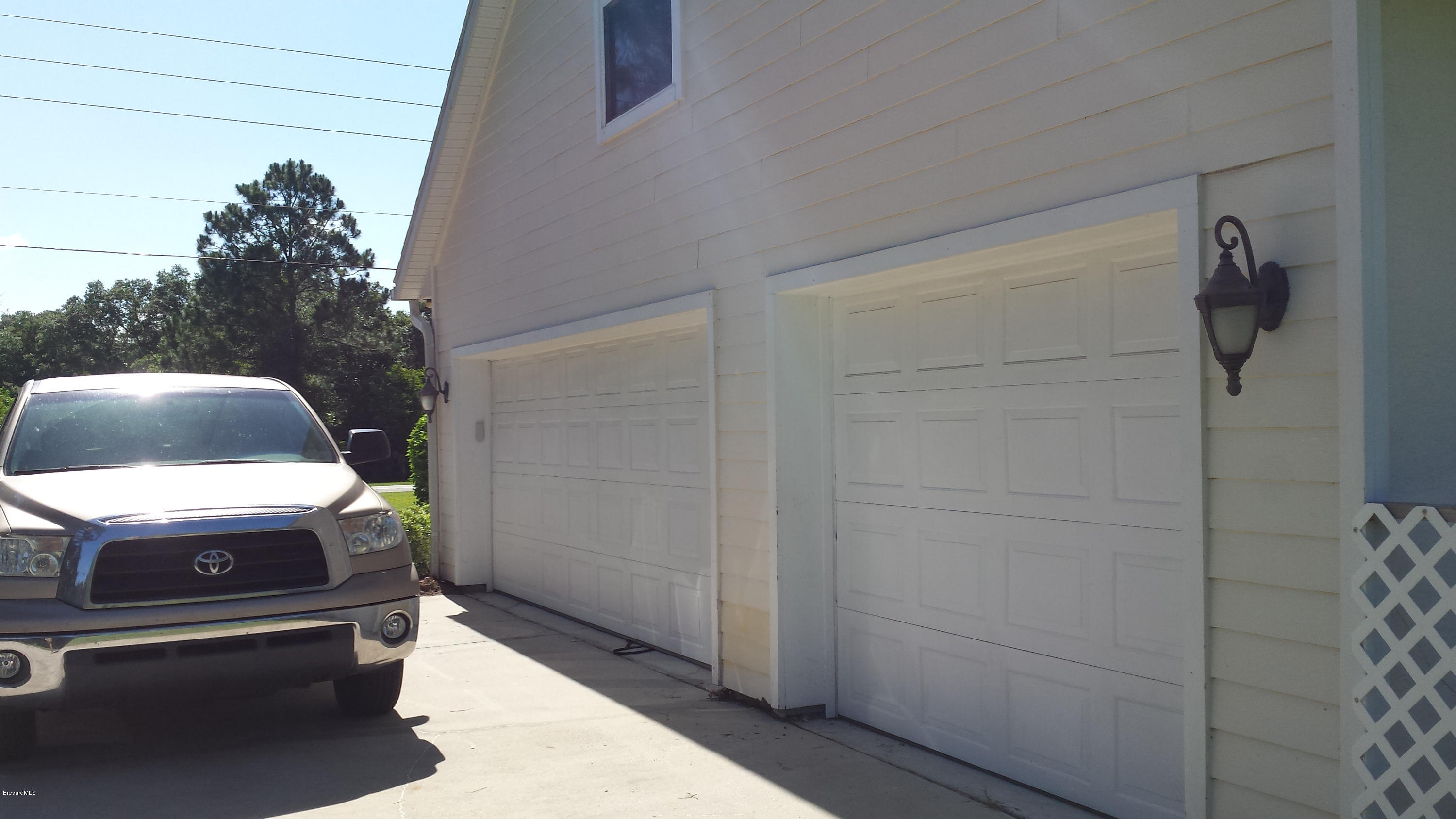 4243 Turtle Mound Road Melbourne, FL 32934 - Photo 25 of 25 HUGE Garage