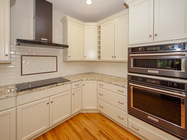 158 Old Winter Road Summerville, SC 29486 - Photo 15 of 47 Microwave/convention Oven