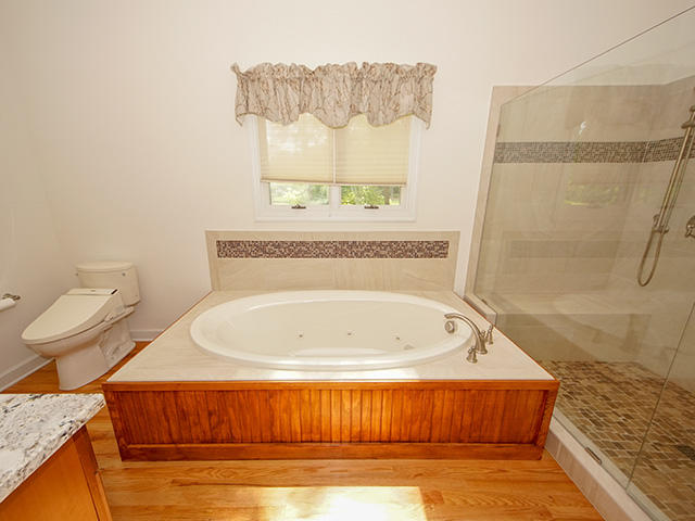158 Old Winter Road Summerville, SC 29486 - Photo 19 of 47 Jetted Tub