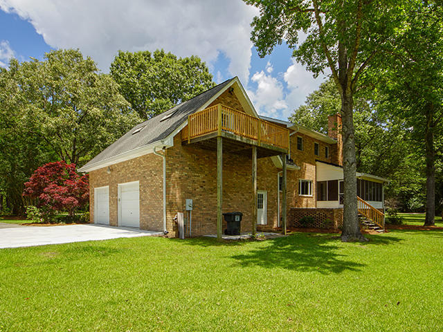158 Old Winter Road Summerville, SC 29486 - Photo 40 of 47 Two Story Deck