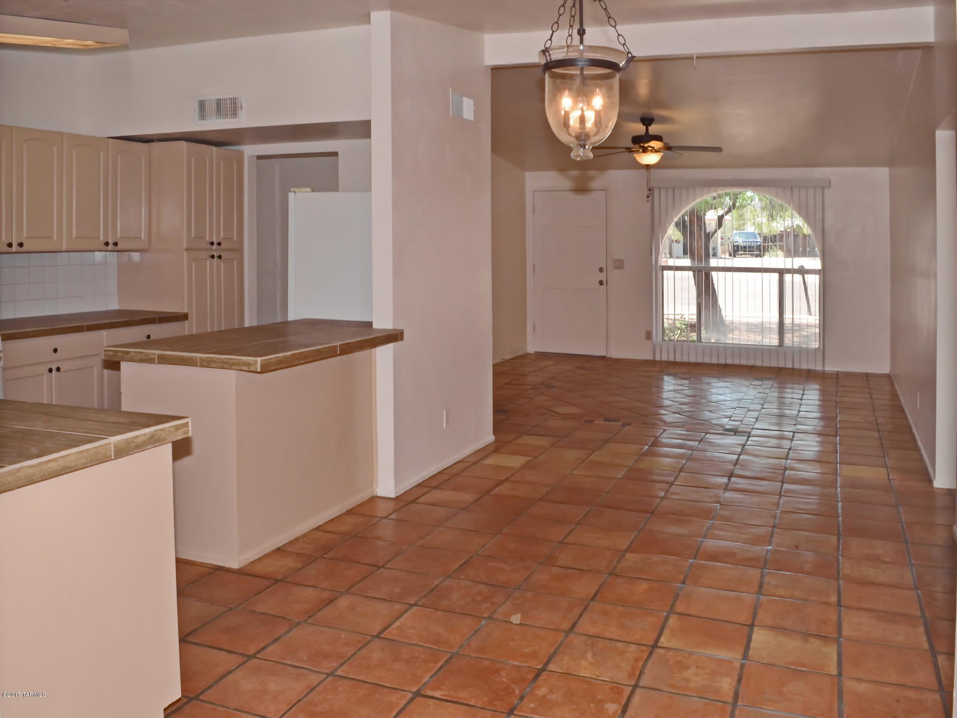 3001 South Lands End Road Tucson, AZ 85713 - Photo 7 of 28 Gallery Image 7
