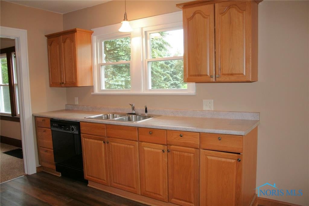 4025 Brown Road Oregon, OH 43616 - Photo 3 of 30 Gallery Image 3