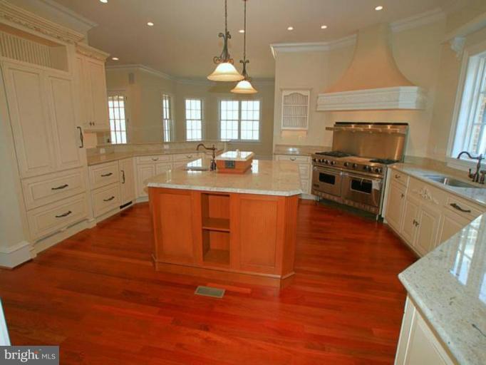 2204 Stockton Road Phoenix, MD 21131 - Photo 4 of 11 Kitchen