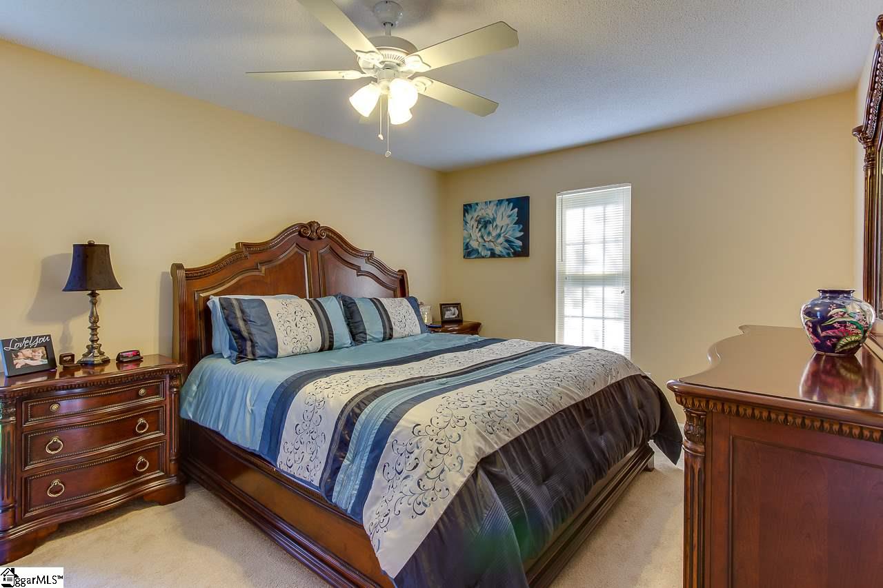 332 Springfield Circle Easley, SC 29642 - Photo 11 of 19 Gallery Image 11
